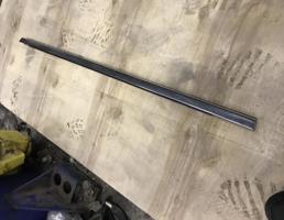Молдинг задней левой двери для Mercedes-Benz W205 C-classe 2014-2018  запчасти бу