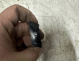 Кнопка стеклоподъемника для Skoda Octavia (A5 1Z-) 2008-2013 рестайлинг  запчасти бу