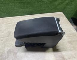 Подлокотник для Volkswagen Passat CC 2008-2012  запчасти бу