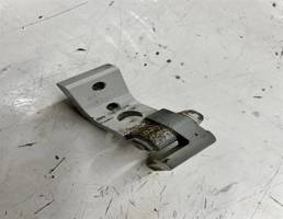 Петля двери задней левой нижняя для Skoda Octavia (A5 1Z-) 2008-2013 рестайлинг  запчасти бу