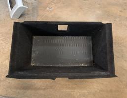 Вещевое отделение для Volkswagen Touareg 7L 2002-2006  запчасти бу