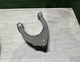 Рычаг передний верхний для BMW 5-серия F10/F11 2009>  запчасти бу