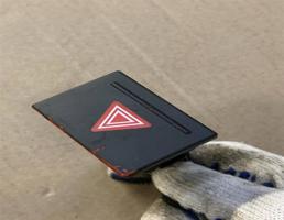 Кнопка аварийной сигнализации для Volkswagen Touareg 7L 2002-2006  запчасти бу