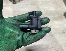 Клапан вакуумный для Skoda Superb 2008-2015  запчасти бу