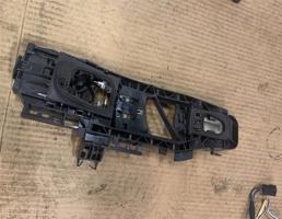 Кронштейн ручки для Mercedes-Benz W253 X253 GLC 2015-2019  запчасти бу