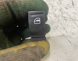 Кнопка стеклоподъемника для Volkswagen Passat (B7) 2011-2015  запчасти бу