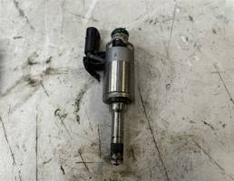 Форсунка бензиновая для Skoda Octavia (A7) 2013-2017  запчасти бу