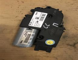 Мотор люка для Volkswagen Passat CC 2012-2017 рестайлинг  запчасти бу