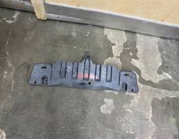 Защита антигравийная для Volkswagen Passat (B7) 2011-2015  запчасти бу