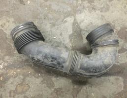 Патрубок воздушного фильтра для Volkswagen Touareg 7L 2002-2006  запчасти бу