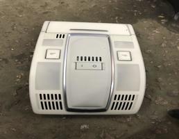 Плафон салонный для Audi A6 (C6 4F) 2005-2008  запчасти бу