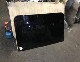 стекло люка переднее для Audi Q7 (4L)  2005 - 2009  запчасти бу