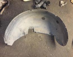 Локер задний левый(подкрылок) для Volkswagen Touareg 7L 2002-2006  запчасти бу