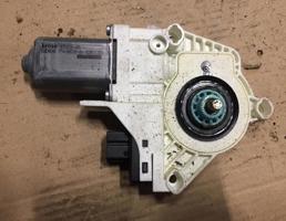 Мотор стеклоподъемника для Audi Q7 (4L)  2005 - 2009  запчасти бу