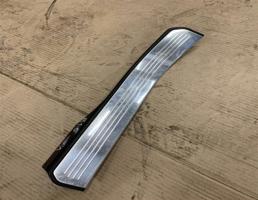 Накладка порога (внутренняя) для Mercedes-Benz W221 S-Klasse S221 2005-2009  запчасти бу