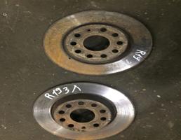 Диск тормозной задний  комплект для Volkswagen Passat (B6) 2005-2010  запчасти бу