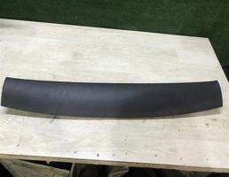 Обшивка крышки багажника для Volkswagen Tiguan 2007-2011  запчасти бу