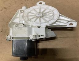 Мотор стеклоподъемника для Mercedes-Benz W166 ML 2011-2015  запчасти бу