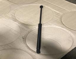 Амортизатор капота для Audi Q7 (4L)  2005 - 2009  запчасти бу