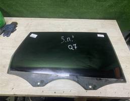 Стекло двери задней правой для Audi Q7 (4L)  2005 - 2009  запчасти бу