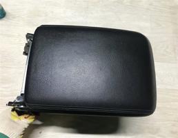 Подлокотник для Audi A5/S5 Coupe (8T) 2007-2011  запчасти бу