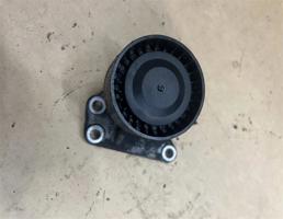 Кронштейн ролика-натяжителя руч. ремня для Audi Q7 (4L)  2005 - 2009  запчасти бу