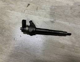 Форсунка дизельная для Volkswagen Passat CC 2012-2017 рестайлинг  запчасти бу