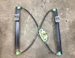 Стеклоподъемник задний левый для Audi Q7 (4L)  2005 - 2009  запчасти бу