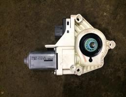 Мотор стеклоподъемника для Audi Q7 (4L)  2005 - 2009  запчасти бу