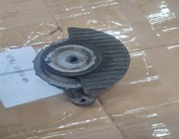 Опора двигателя для Mercedes-Benz W204 C-classe 2011-2015 рестайлинг  запчасти бу