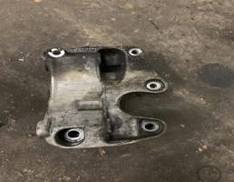 Кронштейн генератора для Audi Q7 (4L)  2005 - 2009  запчасти бу
