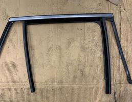 уплотнитель стекла двери задний правый для Mercedes-Benz W253 X253 GLC 2015-2019  запчасти бу