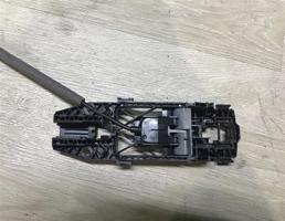 Кронштейн ручки для Volkswagen Tiguan 2007-2011  запчасти бу