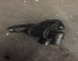 Корпус термостата для Audi A5/S5 Sportback (8T) 2007-2011  запчасти бу