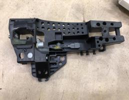 Кронштейн ручки для Audi A8 (D4,4H) 2011-2014  запчасти бу