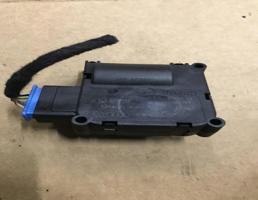 Мотор заслонки печки для Audi Q7 (4L)  2005 - 2009  запчасти бу