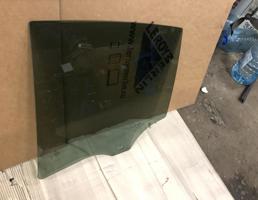 Стекло двери задней левой для BMW X4 F26 2014-2018  запчасти бу