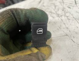 Кнопка стеклоподъемника для Volkswagen Passat (B7) 2011-2015  запчасти бу