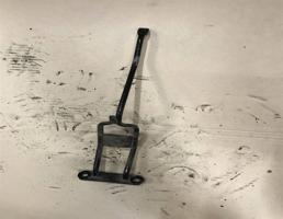 Кронштейн замка капота для BMW 3-серия E90/E91 2005>  запчасти бу