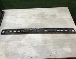 кронштейн заднего бампера центральный для Skoda Superb 2008-2015  запчасти бу