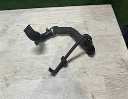 Патрубок радиатора для Volkswagen Passat (B7) 2011-2015  запчасти бу