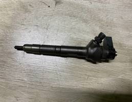 Форсунка дизельная для Volkswagen Passat CC 2012-2017 рестайлинг  запчасти бу