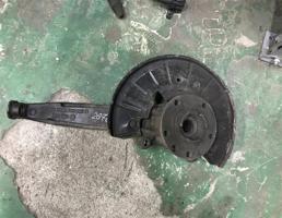 Кулак поворотный передний левый для Volkswagen Touareg 7L 2007-2010  запчасти бу