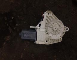 Мотор стеклоподъемника для Audi A4 (B8) 2007-2012  запчасти бу