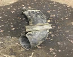 Патрубок для Audi Q7 (4L)  2005 - 2009  запчасти бу