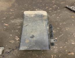 Накладка площадки отдыха ноги для Volkswagen Passat (B6) 2005-2010  запчасти бу