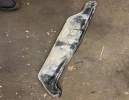 Водоотводящий короб ДВС для Skoda Octavia (A5 1Z-) 2008-2013 рестайлинг  запчасти бу