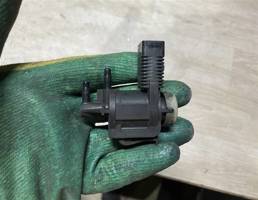 Клапан вакуумный для Volkswagen Touareg 7L 2007-2010  запчасти бу