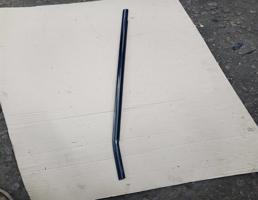 Молдинг стекла двери передней правой для BMW X6 E71 2008-2014  запчасти бу