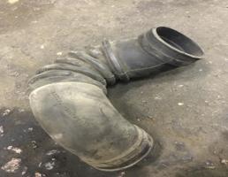 Патрубок для Ford Galaxy 2000-2006  запчасти бу